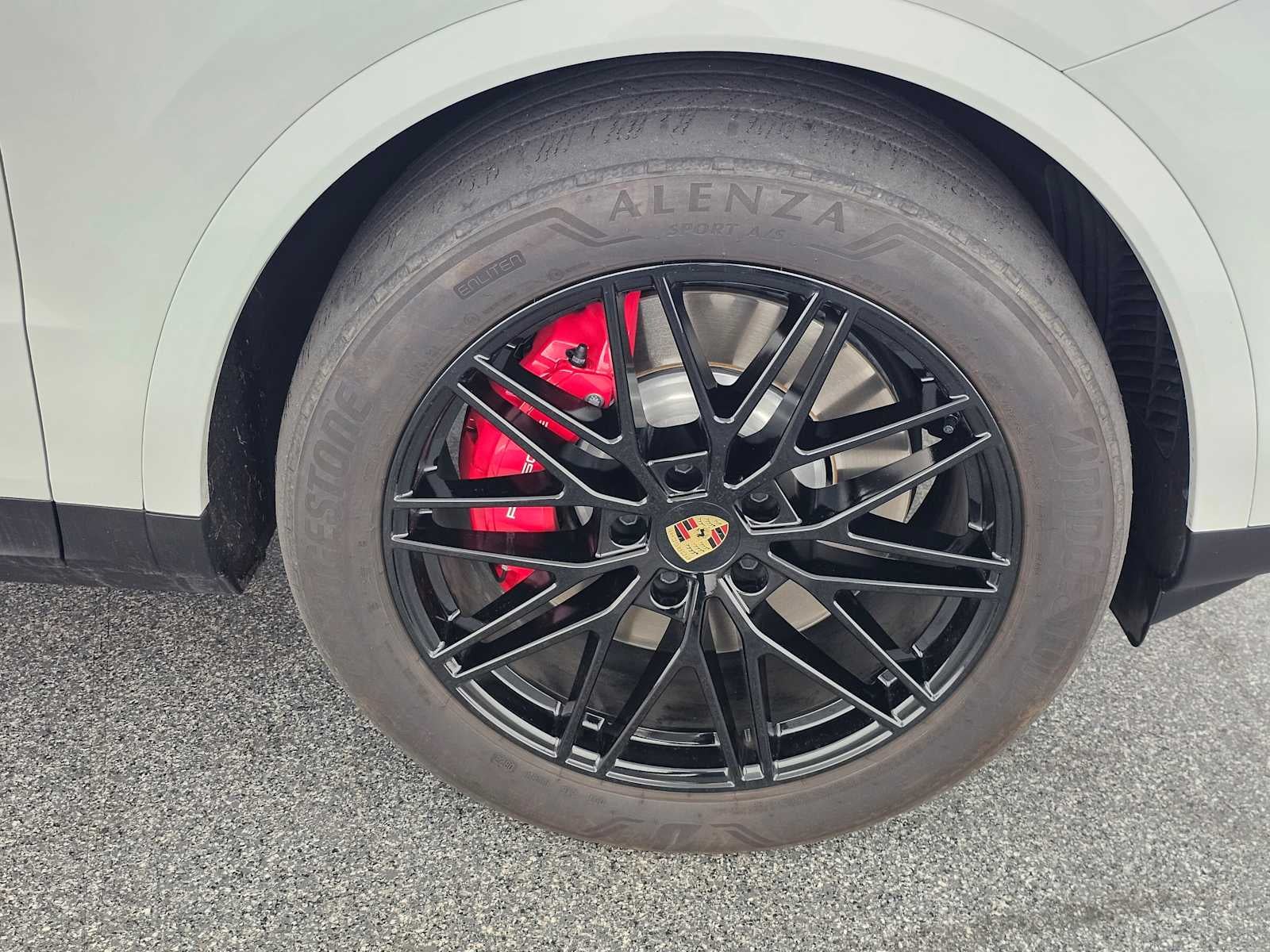 2024 Porsche Cayenne S