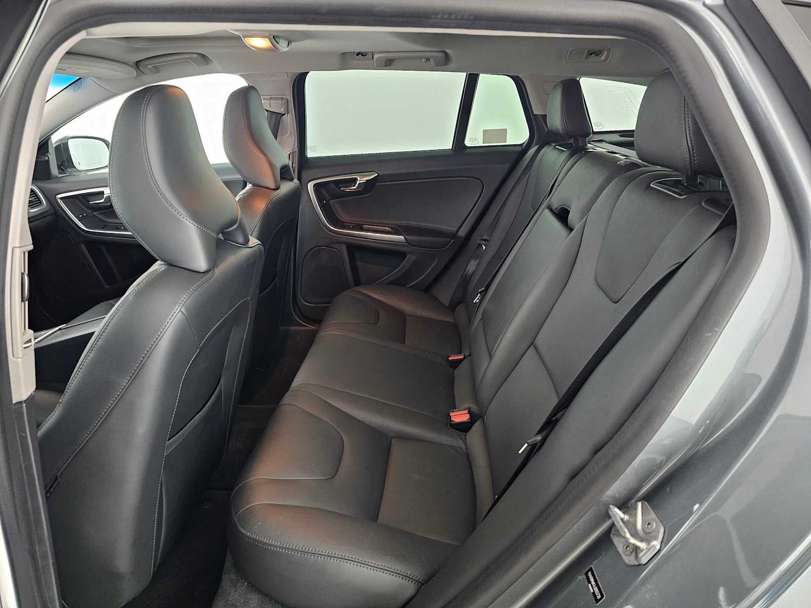 2018 Volvo V60 Cross Country T5 AWD