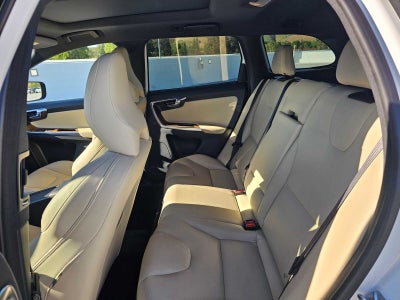 2016 Volvo XC60 T6 Platinum