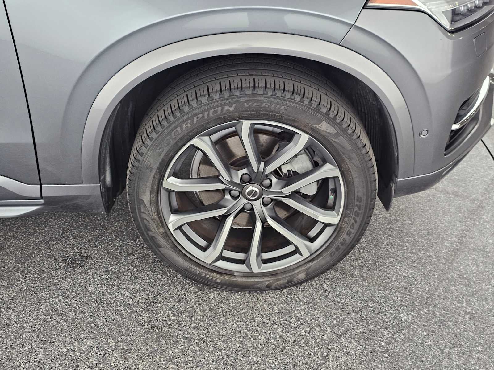 2018 Volvo XC90 Momentum