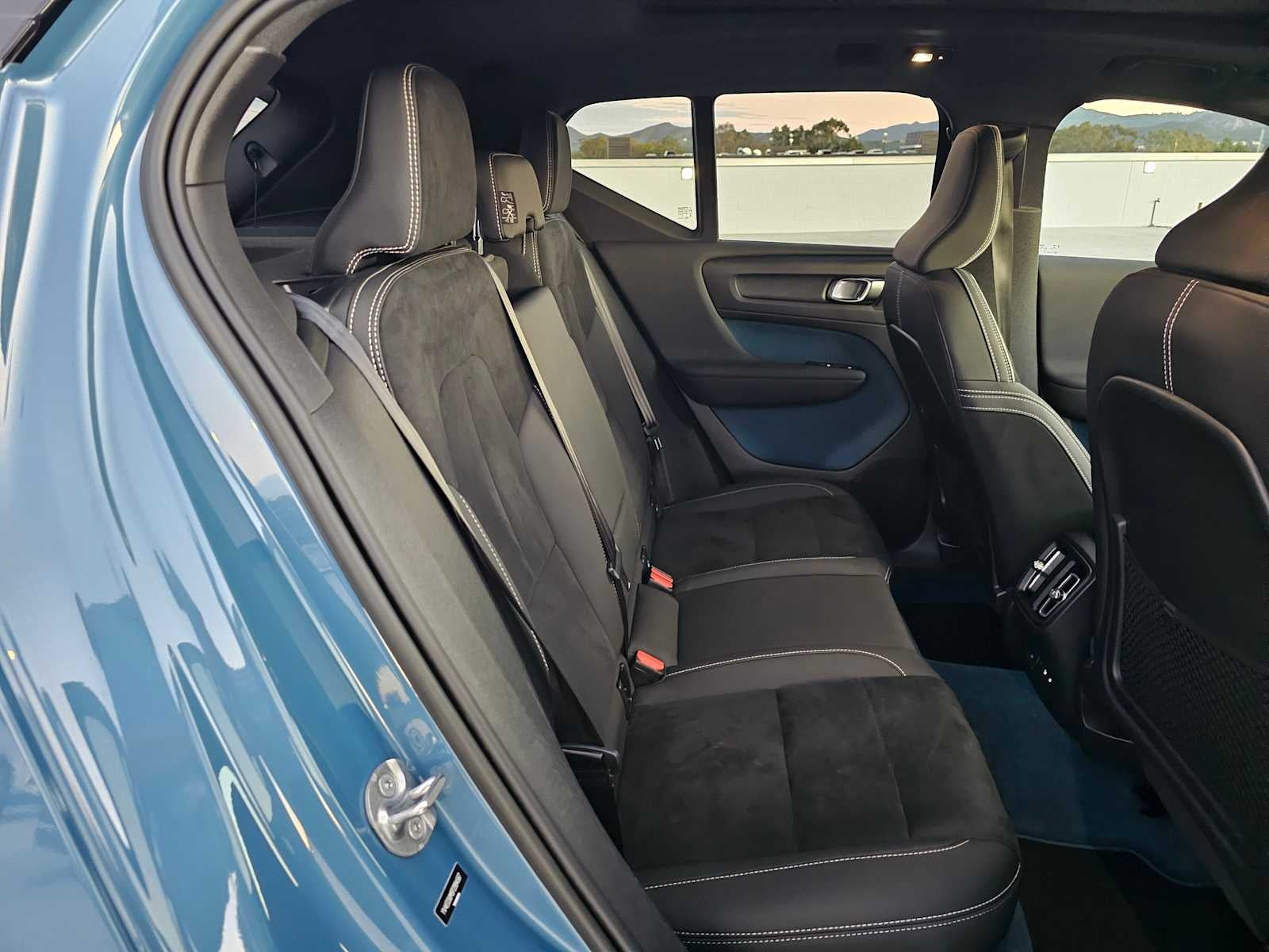 2023 Volvo XC40 Recharge Pure Electric Ultimate