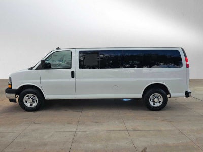 2022 Chevrolet Express Passenger LT