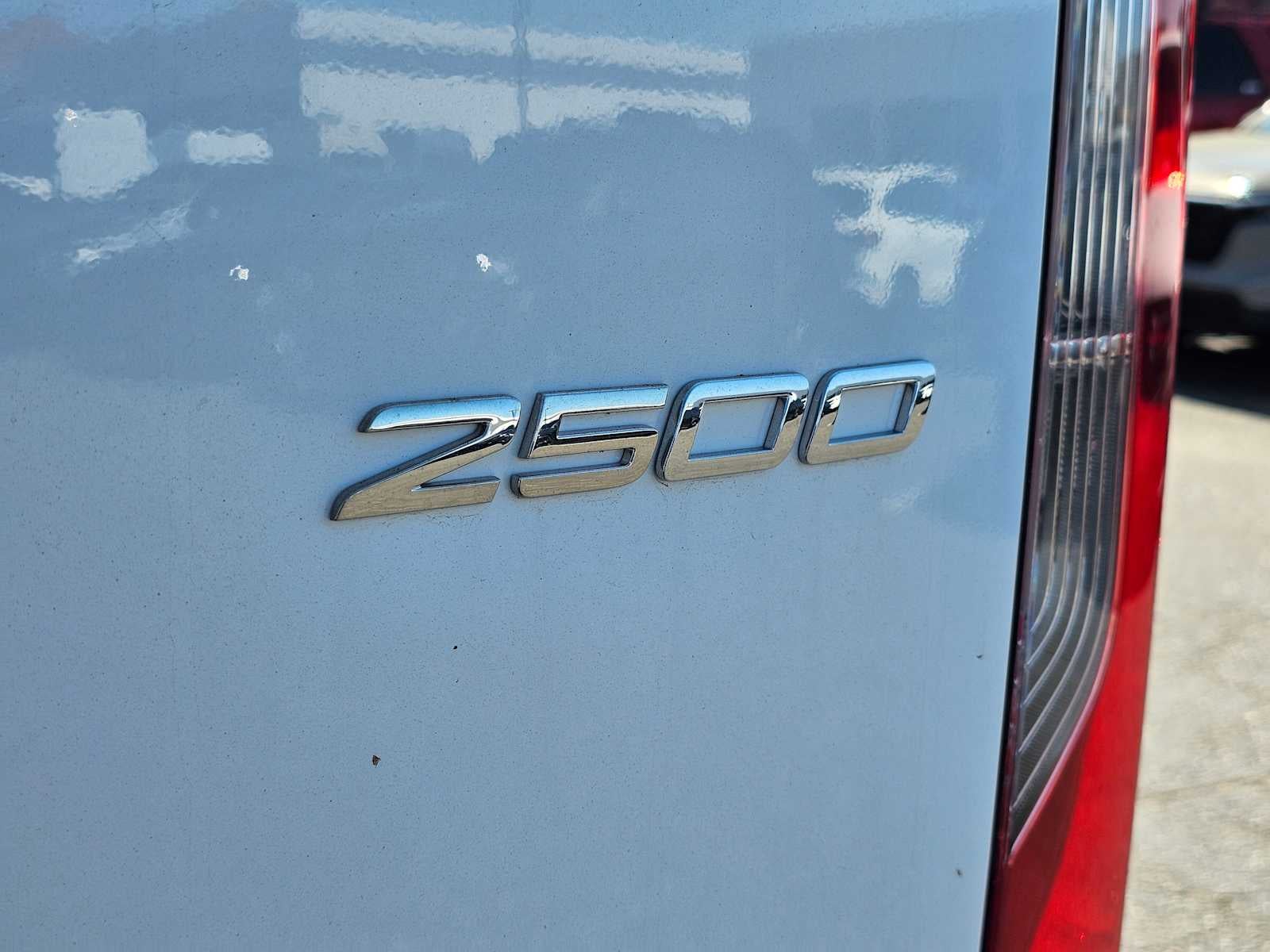 2025 Mercedes-Benz Sprinter 2500 Standard Roof I4 Diesel HO 144 RWD