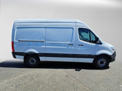 2026 Mercedes-Benz Sprinter 2500 Standard Roof I4 Diesel HO 144 RWD