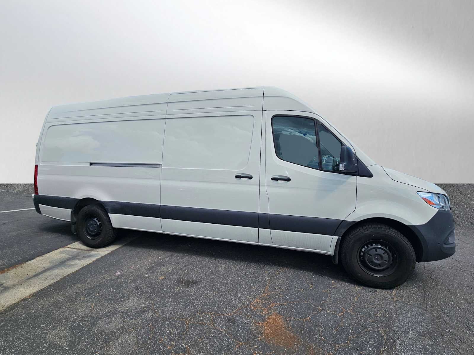 2025 Mercedes-Benz Sprinter Cargo Van 2500 High Roof I4 Diesel HO 170 RWD