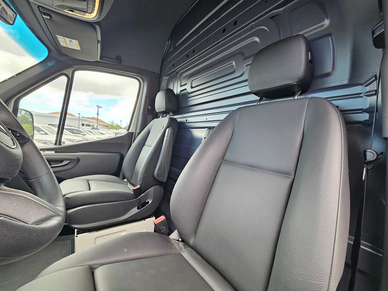 2025 Mercedes-Benz Sprinter Cargo Van 2500 High Roof I4 Diesel HO 170 RWD