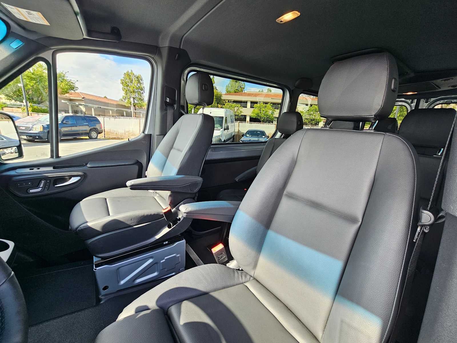 2025 Mercedes-Benz Sprinter Passenger Van 2500 Standard Roof I4 Diesel 144 RWD